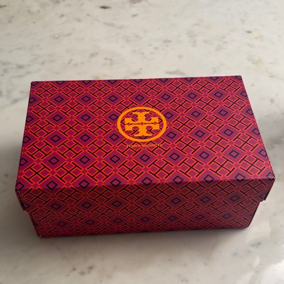 Tory Burch Patterned Box - Picture 1 of 4